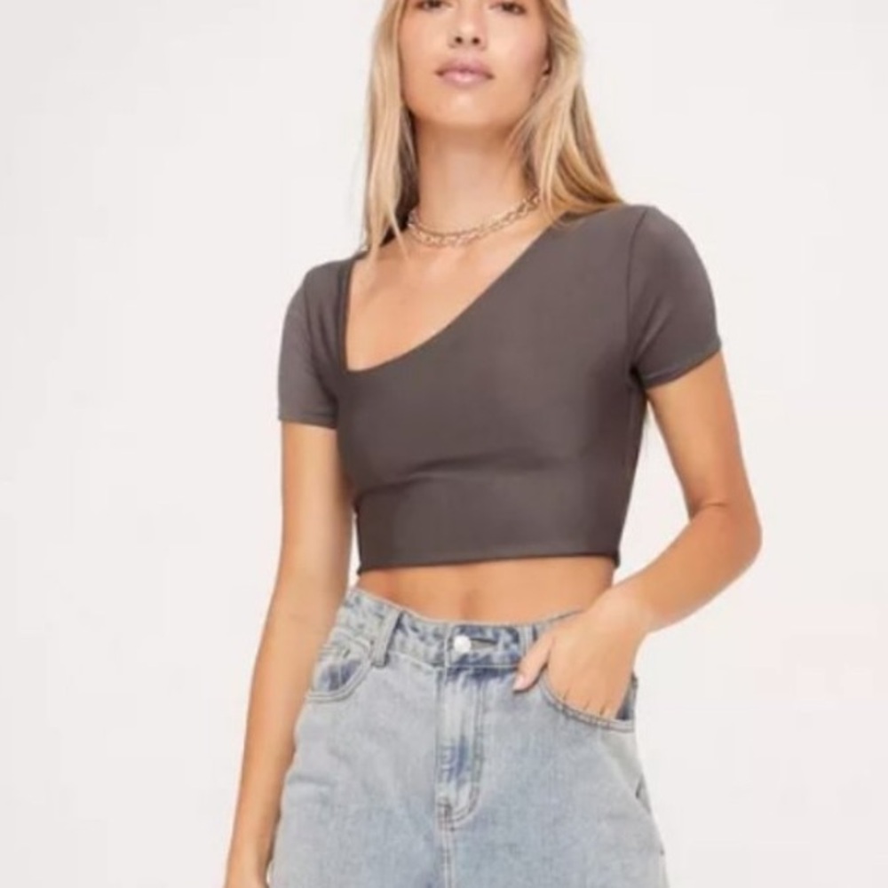 NWT Nasty Gal Recycled Slinky Cut Out Asymmetric Crop Top in Women’s Size 8